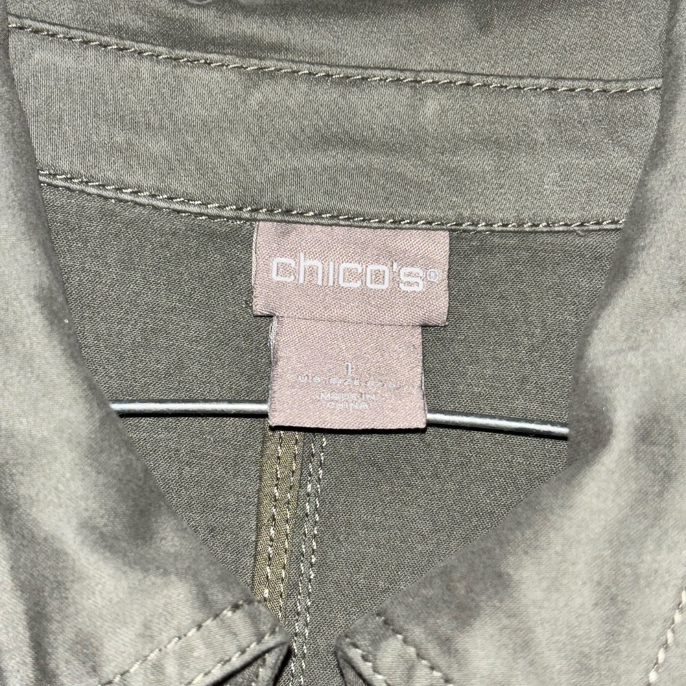 Chicos Green Jacket Shacket Size 1 / Small Button… - image 3